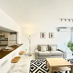 City Center Studio By Eaw Homes