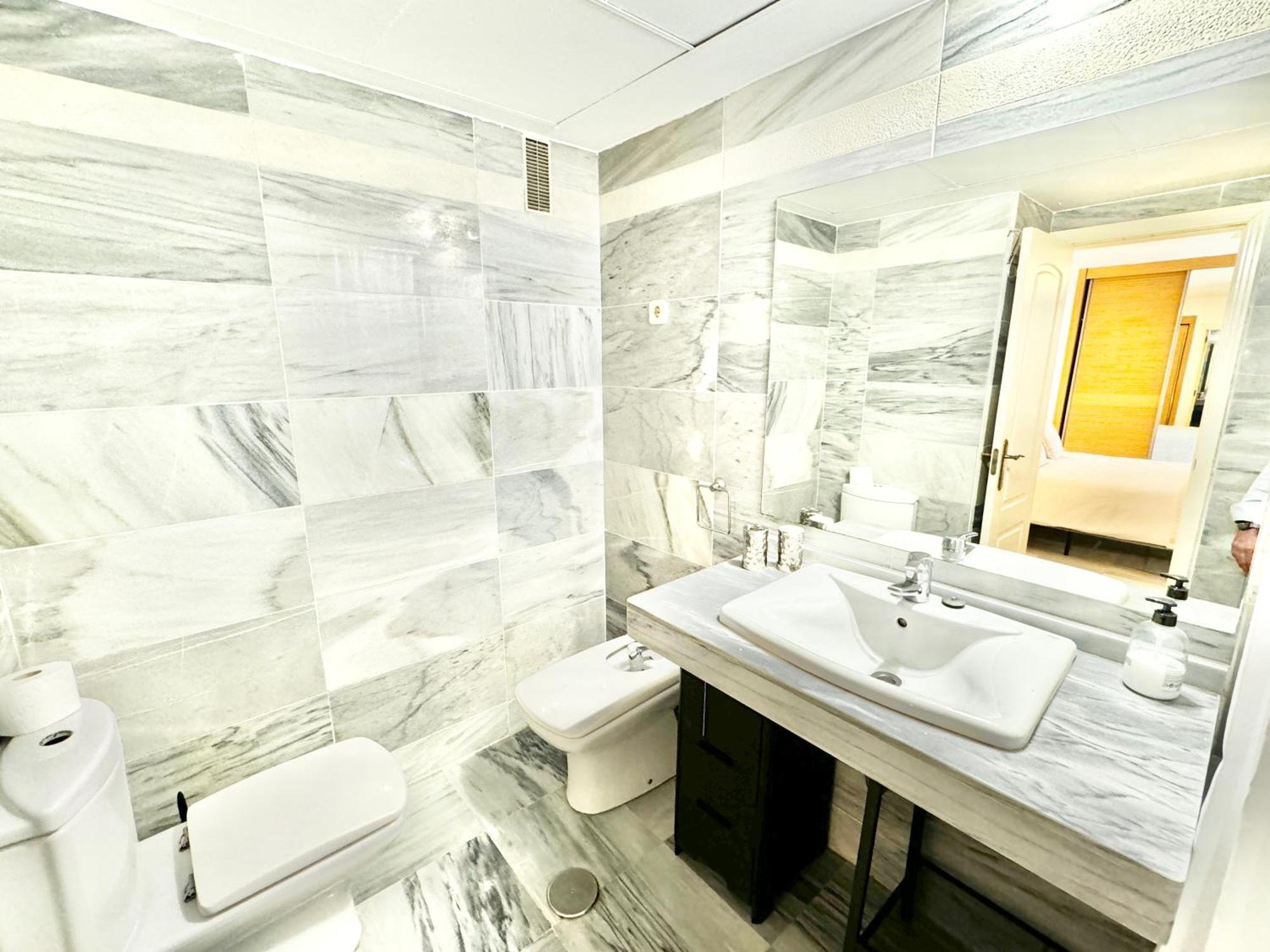 Center By Eaw Homes